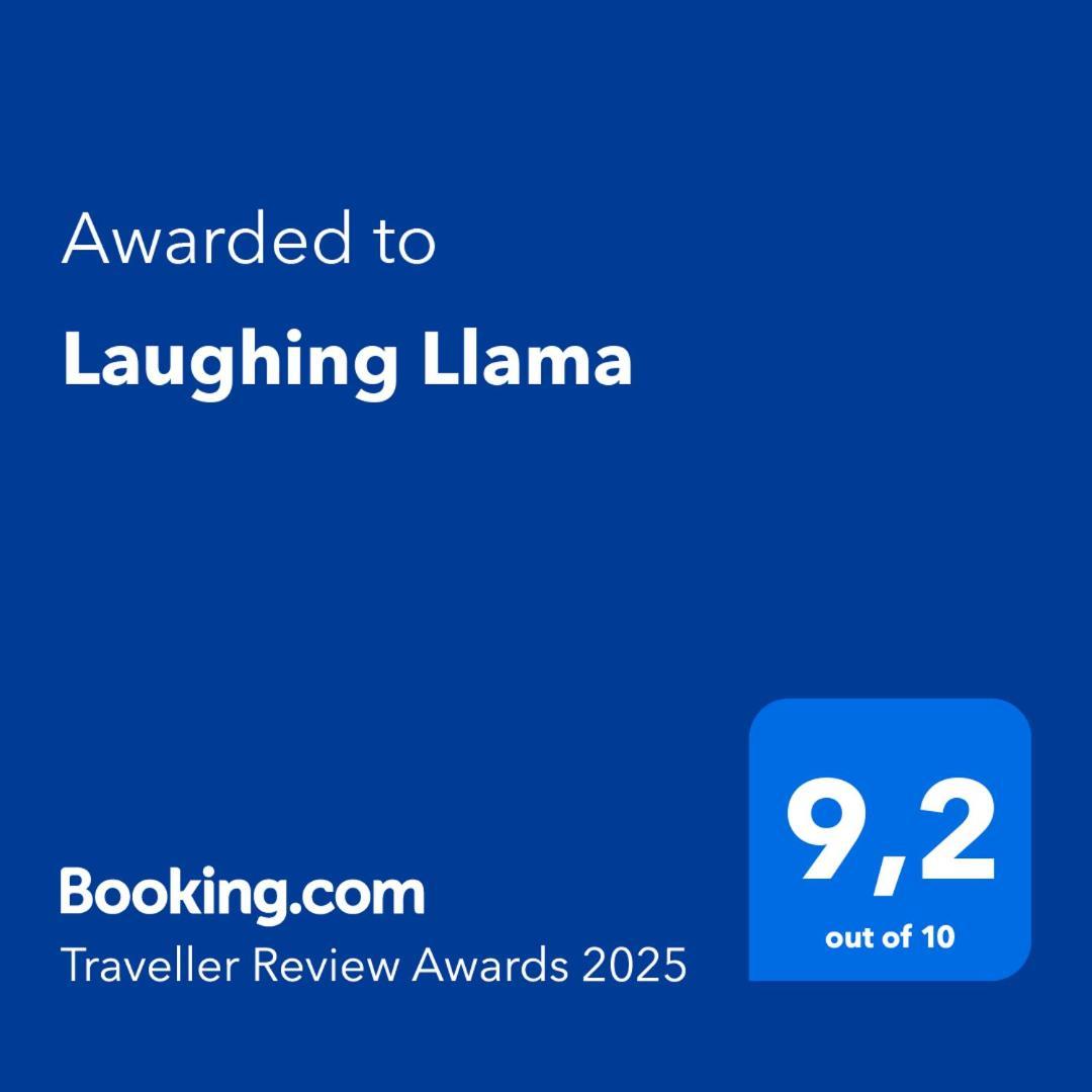 Laughing Llama Vernon Luaran gambar